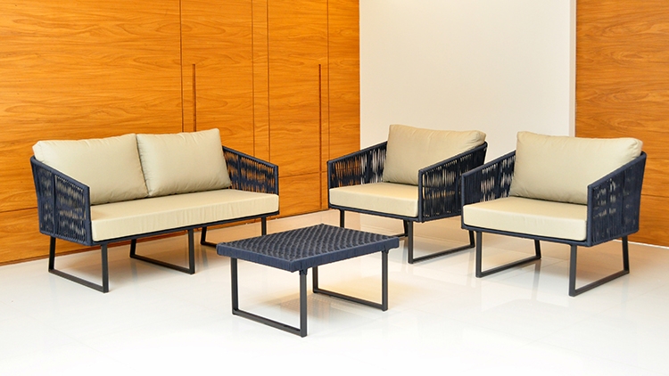 Conjunto em corda com sofá, poltronas e mesa de apoio central Ilhabela - Alumax - Alumax Móveis