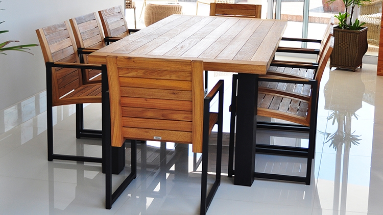 Conjunto de cadeiras e mesa de madeira Berlim - Alumax - Alumax Móveis