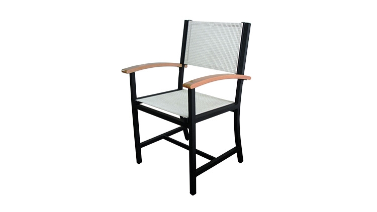 Cadeira em tela sling Villa Real com braço de madeira - Alumax  - Alumax Móveis