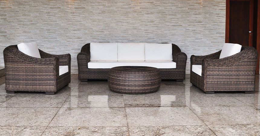 Fábrica de sofás e poltronas de alumínio