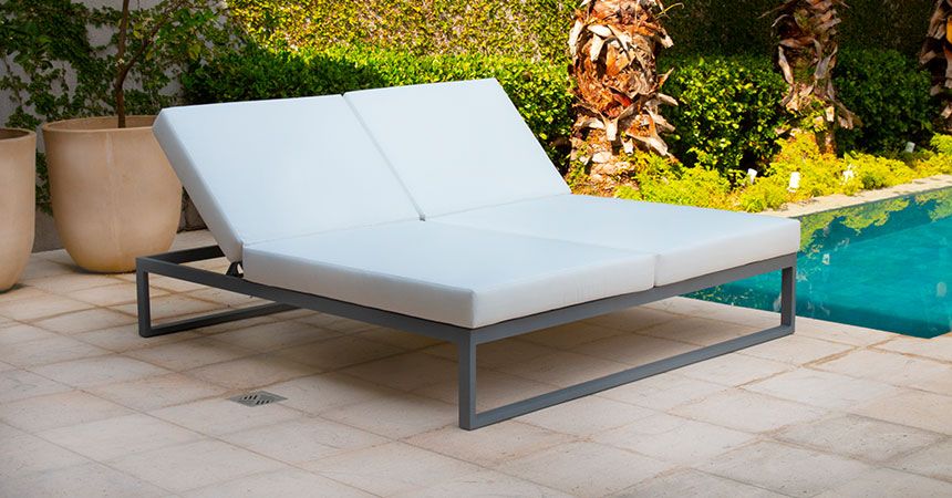 Sofás e poltronas de alumínio resistentes