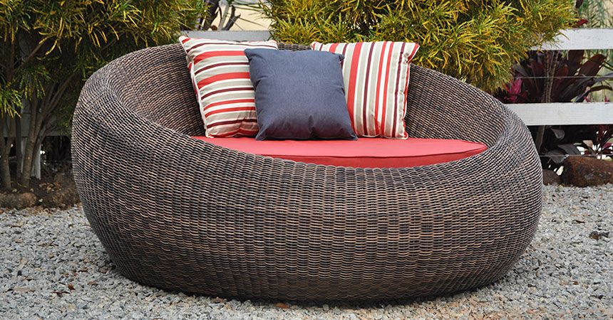 Móveis para piscina em fibra sintética para resort